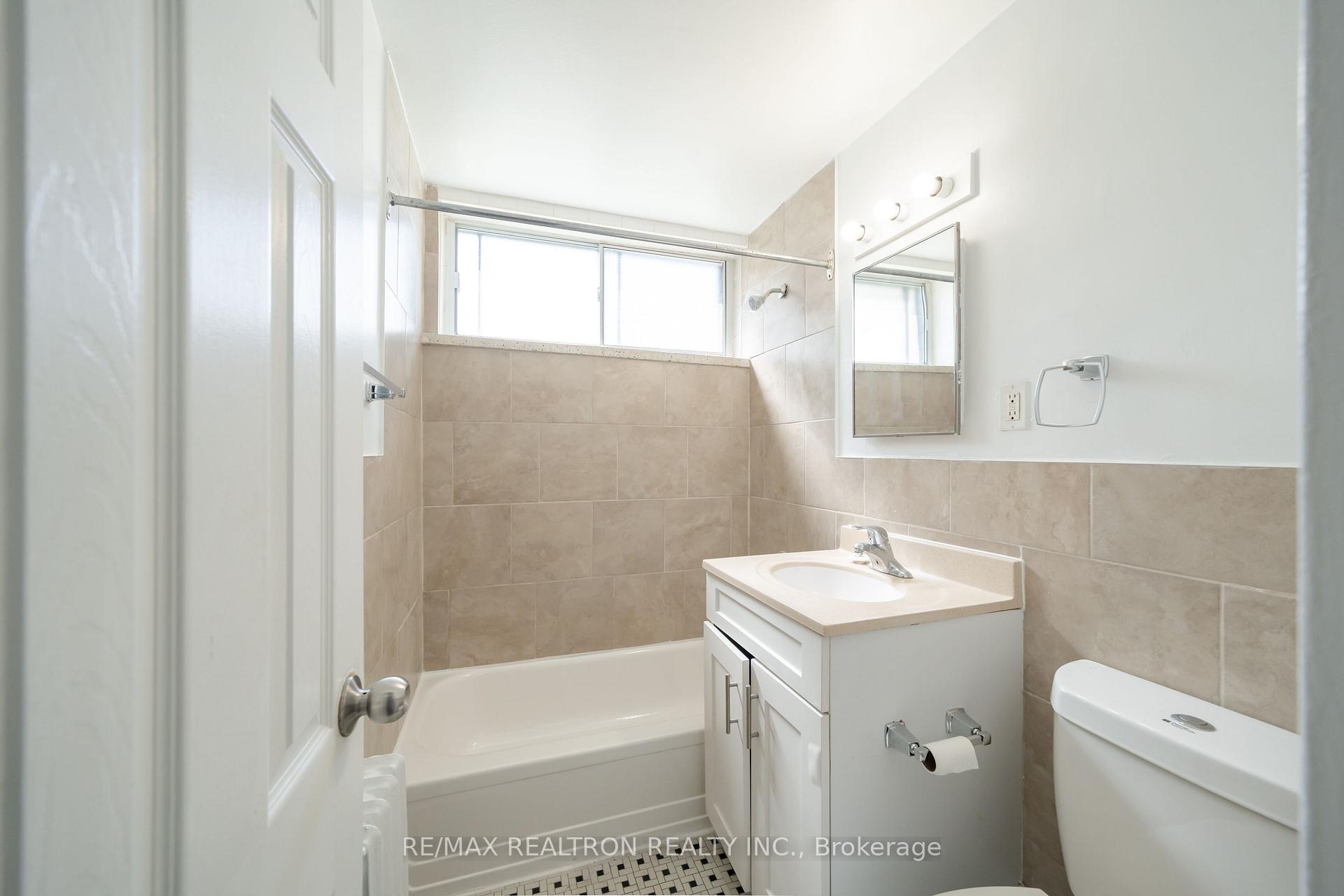 Photo 10 of Unit 33, 2043 Prospects Street E, Perth East, South Easthope — HOMEH