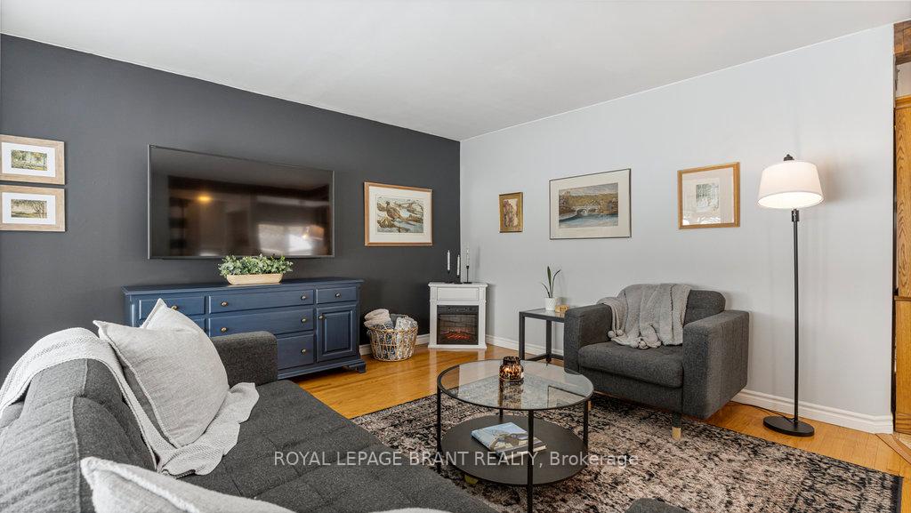 Photo 6 of 209 San Francisco Avenue, Hamilton, Mountview — HOMEH