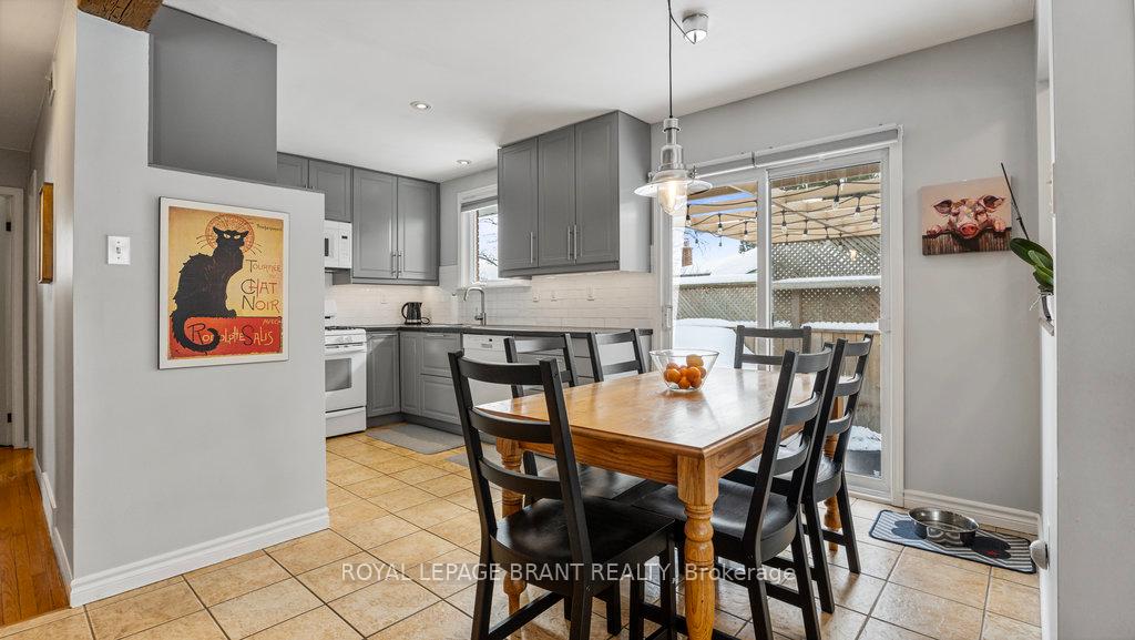 Photo 8 of 209 San Francisco Avenue, Hamilton, Mountview — HOMEH