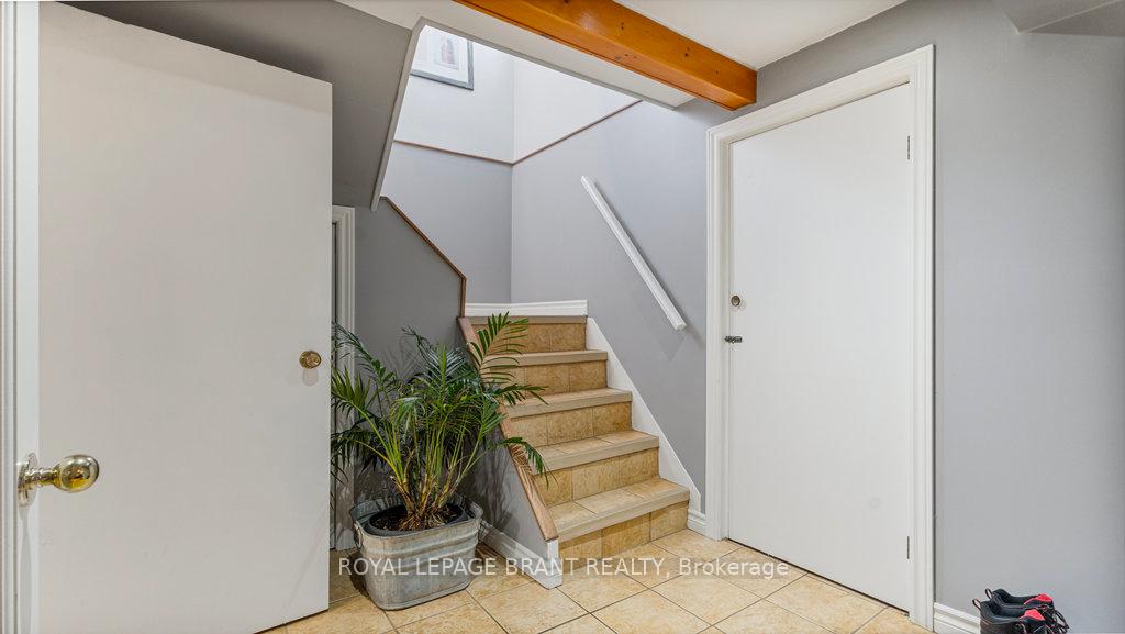 Photo 19 of 209 San Francisco Avenue, Hamilton, Mountview — HOMEH