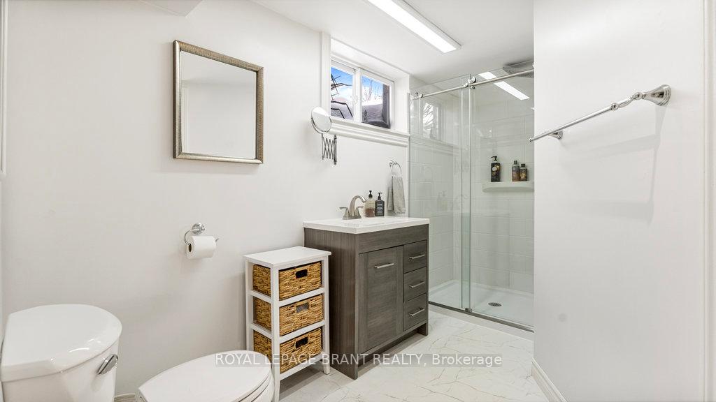 Photo 26 of 209 San Francisco Avenue, Hamilton, Mountview — HOMEH