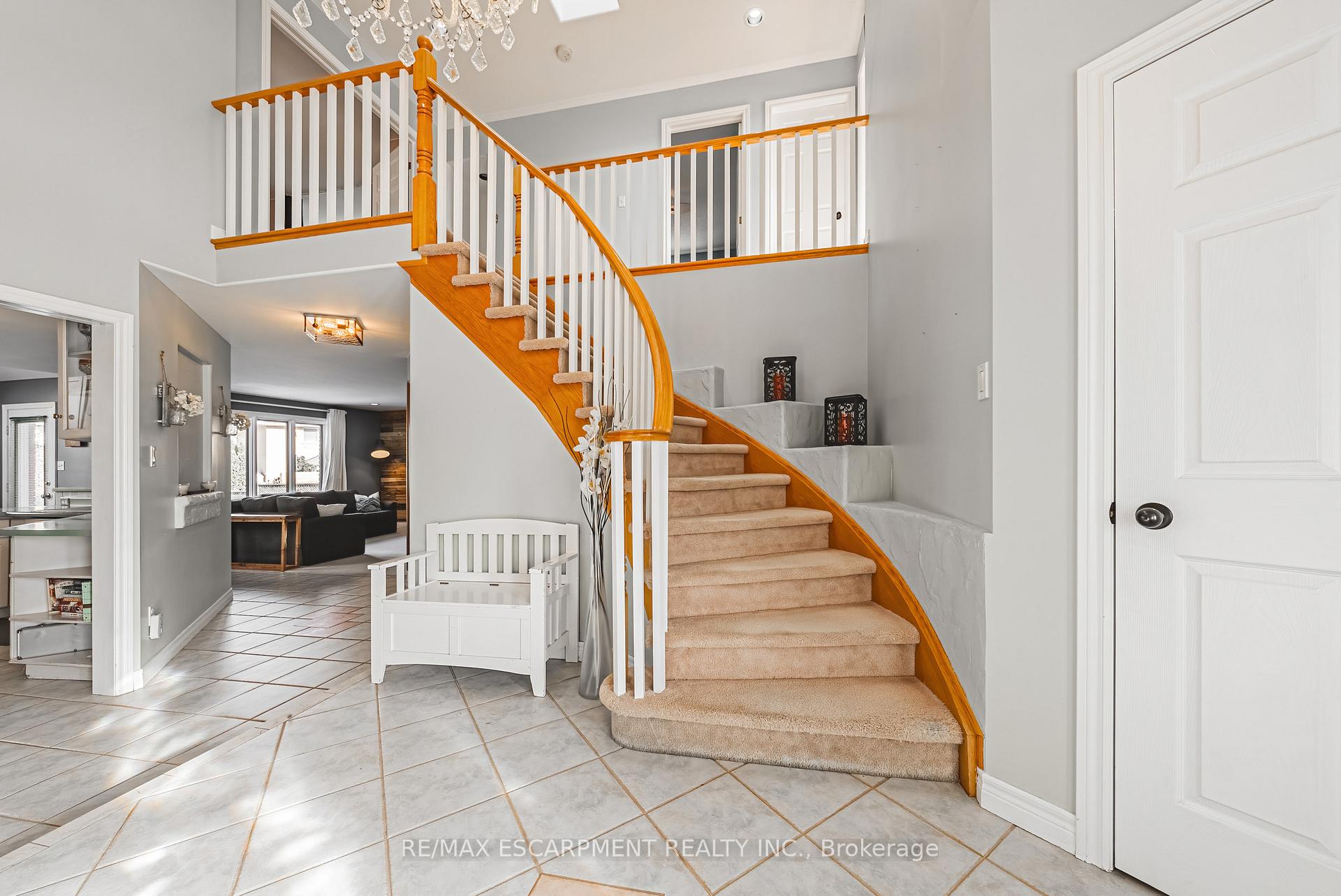Photo 4 of 48 Riviera Ridge, Hamilton, Winona Park — HOMEH