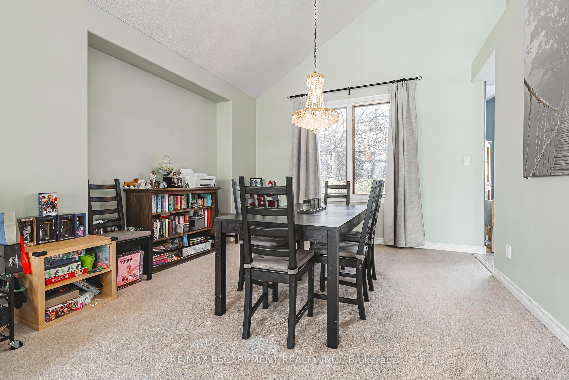 Photo 17 of 48 Riviera Ridge, Hamilton, Winona Park — HOMEH