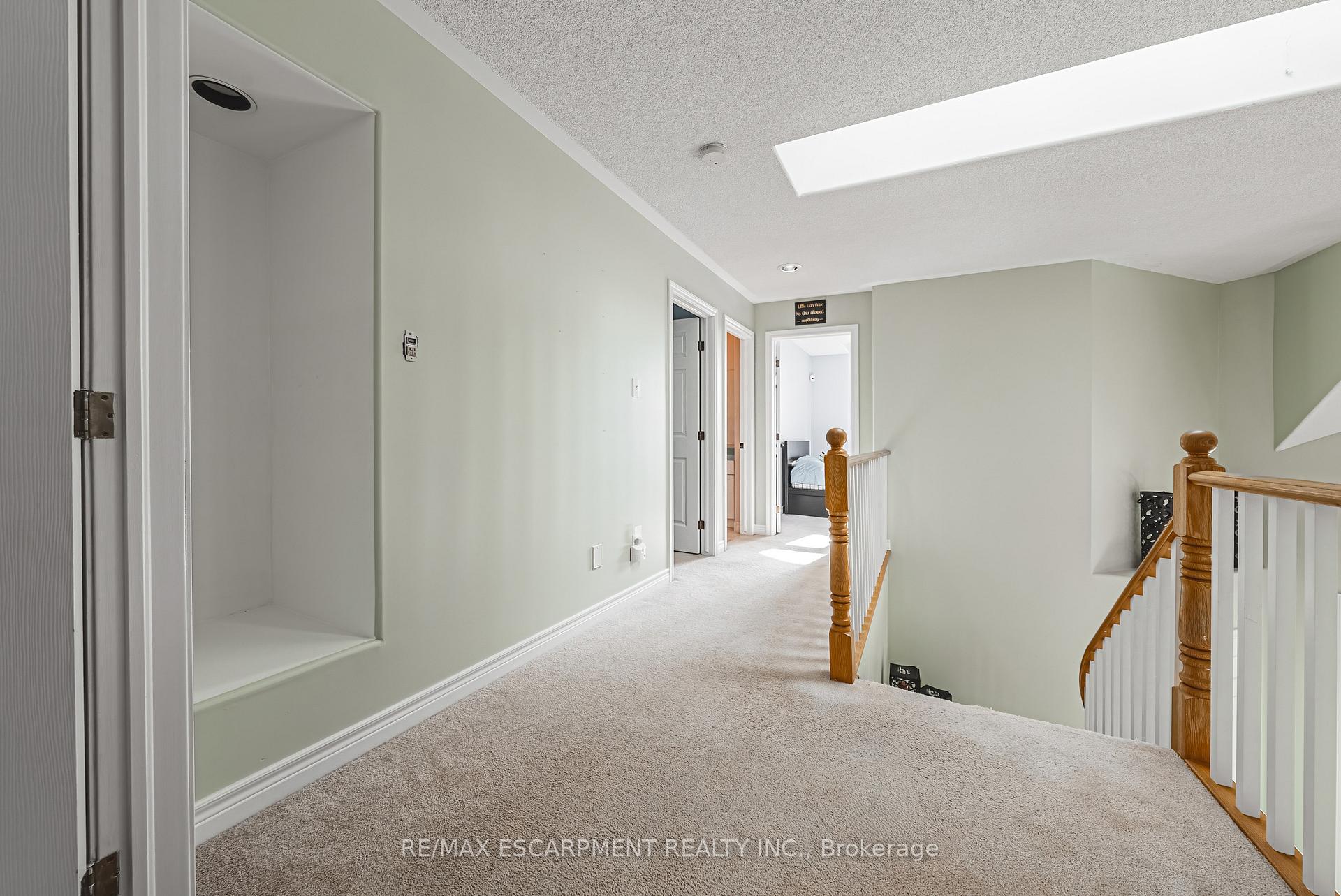 Photo 34 of 48 Riviera Ridge, Hamilton, Winona Park — HOMEH