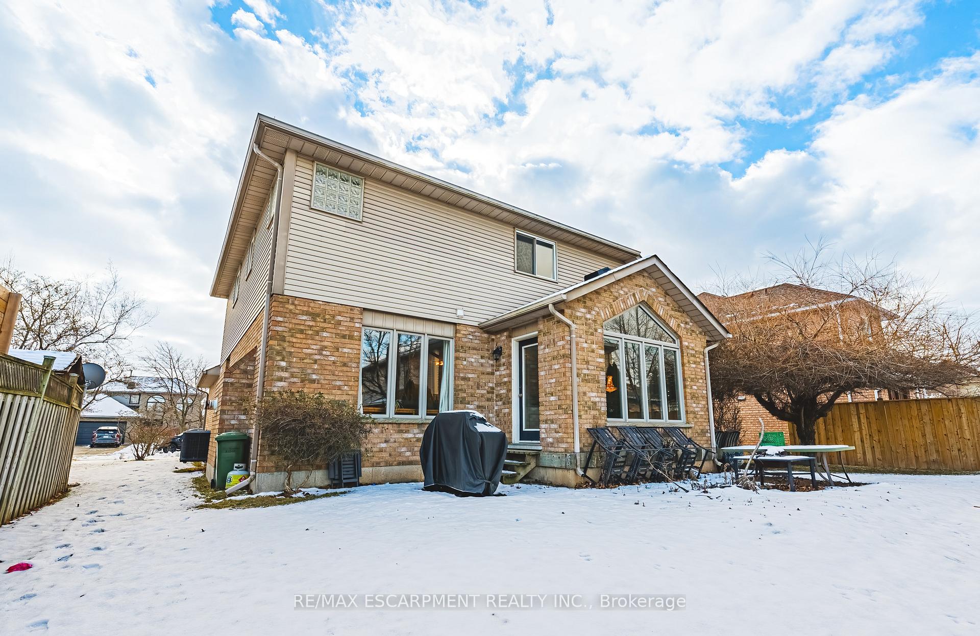 Photo 37 of 48 Riviera Ridge, Hamilton, Winona Park — HOMEH