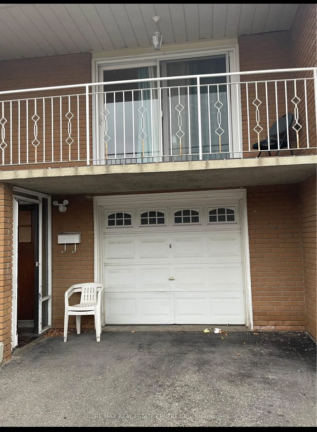 Photo 3 of Unit Upper, 39 Fallway Road, Brampton, Madoc — HOMEH