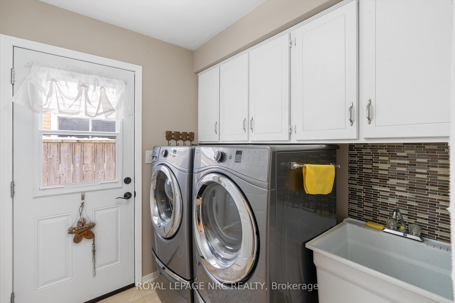 Photo 16 of 39 Cole Farm Boulevard, St. Catharines, Port Dalhousie — HOMEH