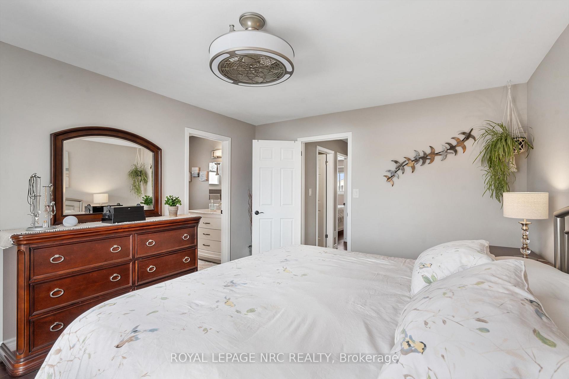 Photo 18 of 39 Cole Farm Boulevard, St. Catharines, Port Dalhousie — HOMEH