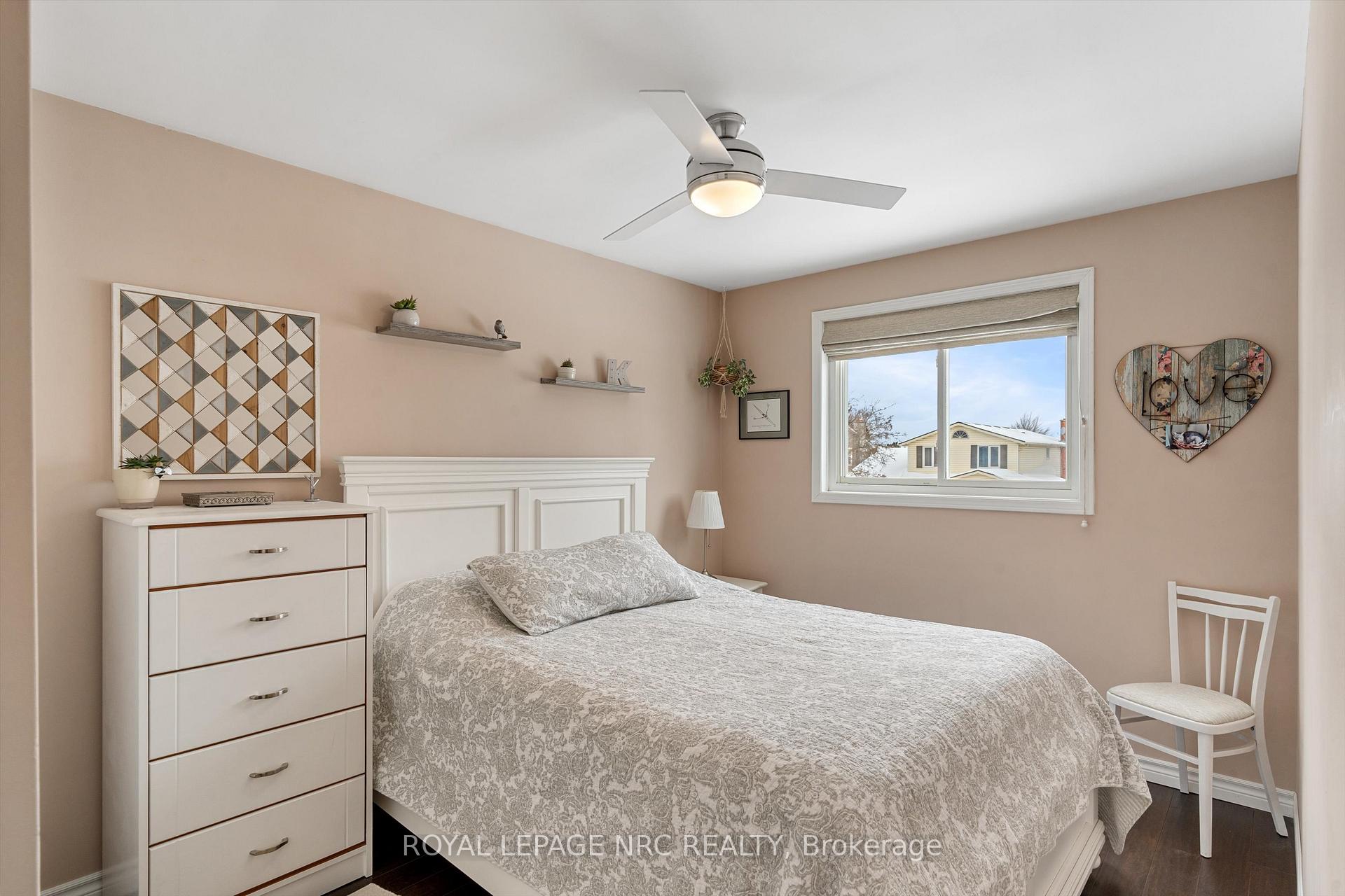 Photo 22 of 39 Cole Farm Boulevard, St. Catharines, Port Dalhousie — HOMEH