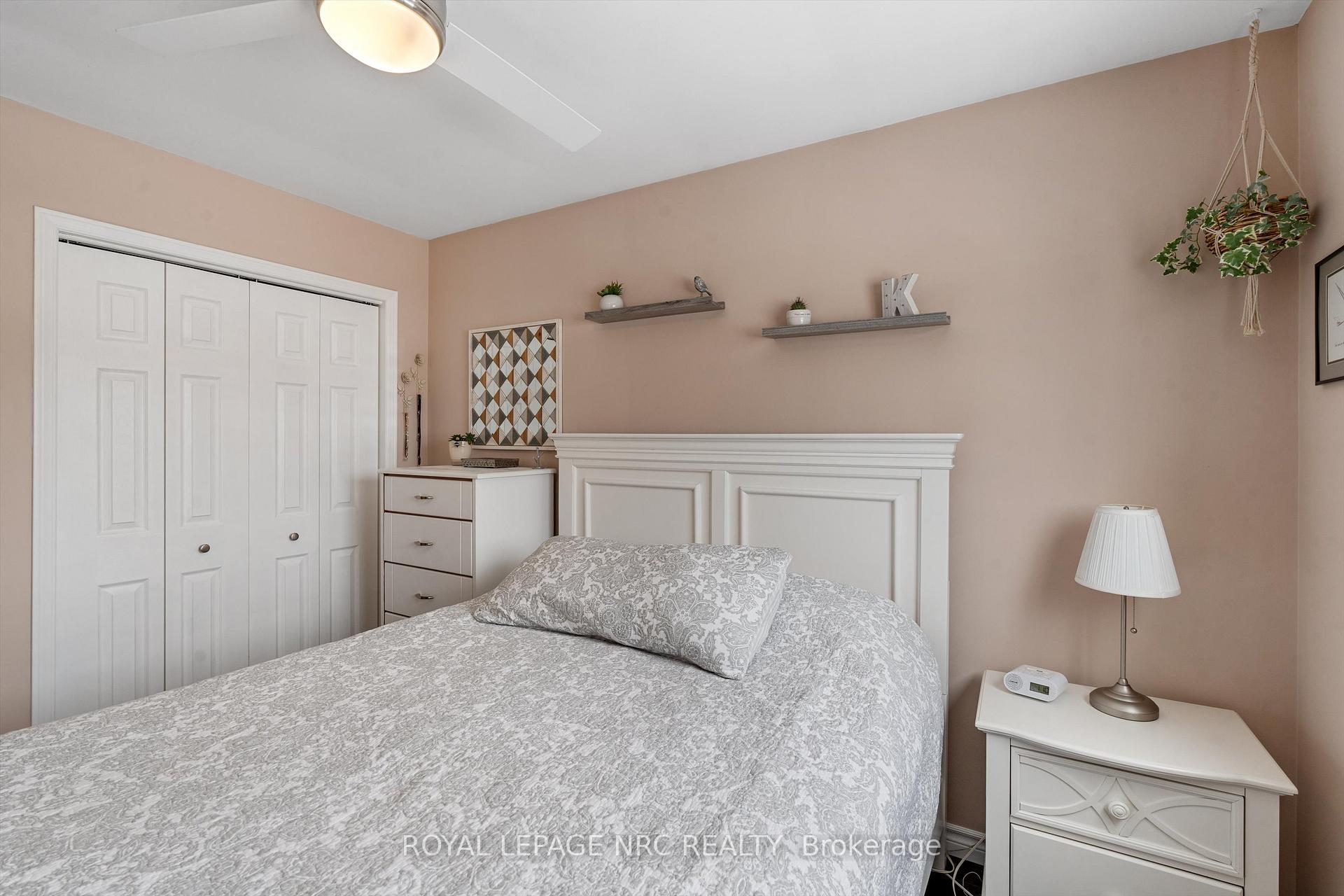 Photo 23 of 39 Cole Farm Boulevard, St. Catharines, Port Dalhousie — HOMEH