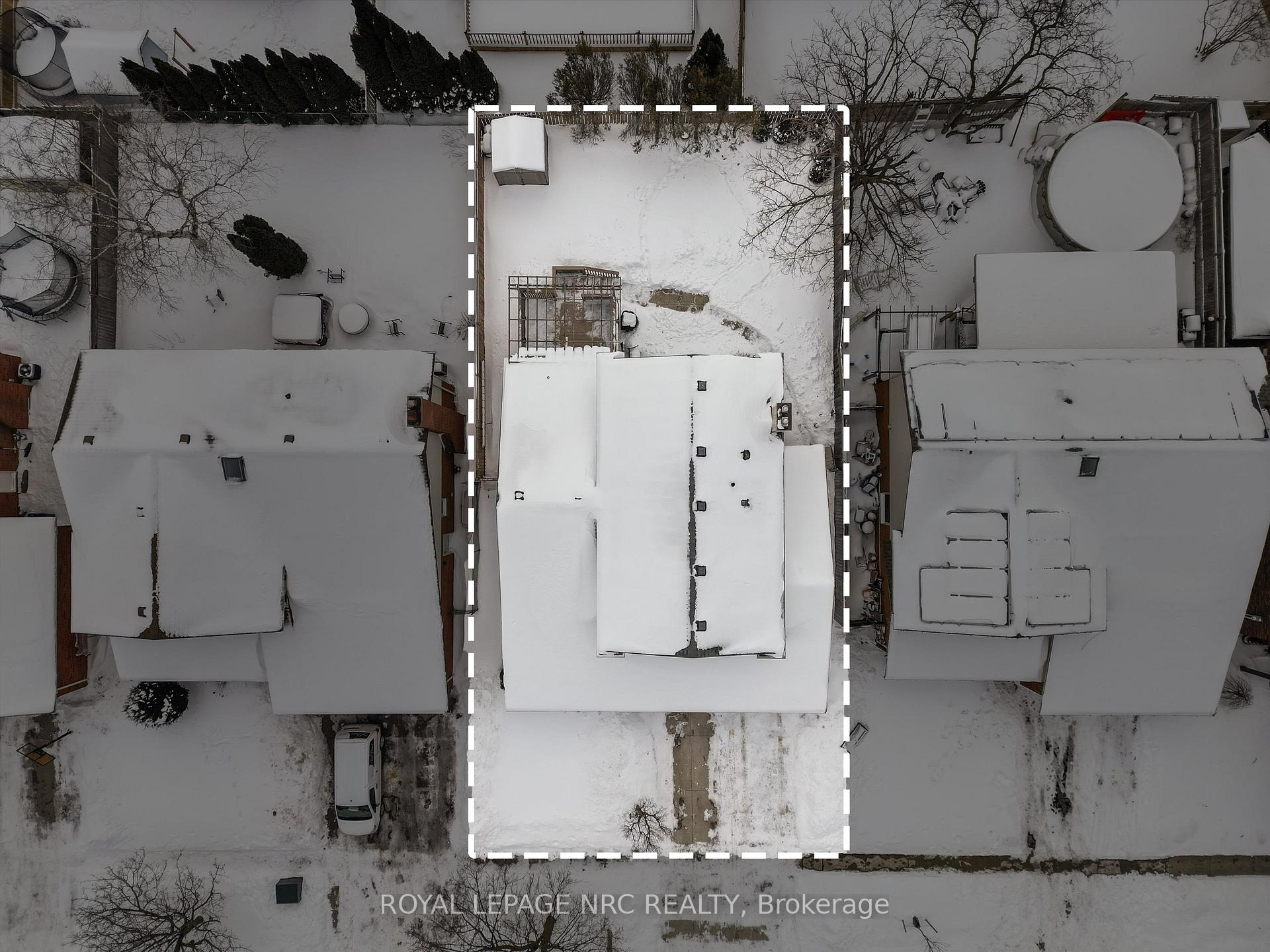 Photo 37 of 39 Cole Farm Boulevard, St. Catharines, Port Dalhousie — HOMEH