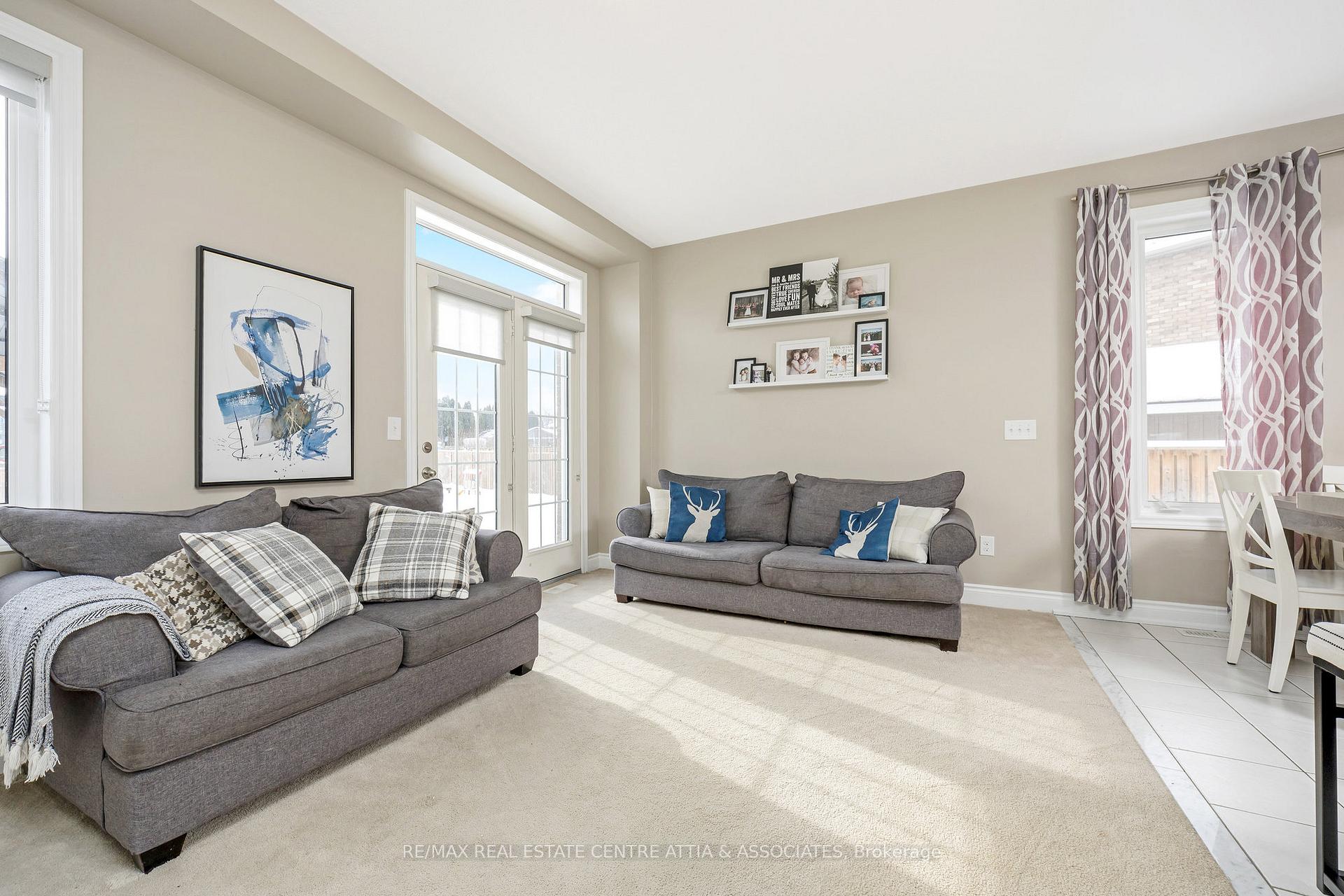 Photo 42 of 104 Narbonne Crescent, Hamilton, Stoney Creek Mountain — HOMEH
