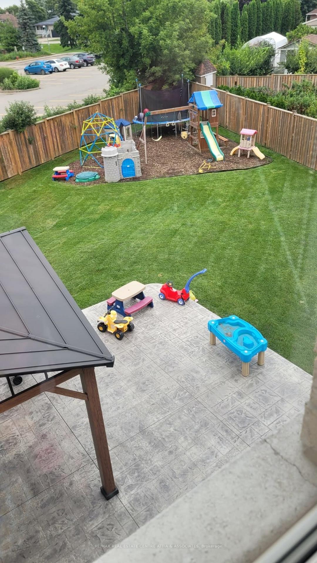 Photo 95 of 104 Narbonne Crescent, Hamilton, Stoney Creek Mountain — HOMEH