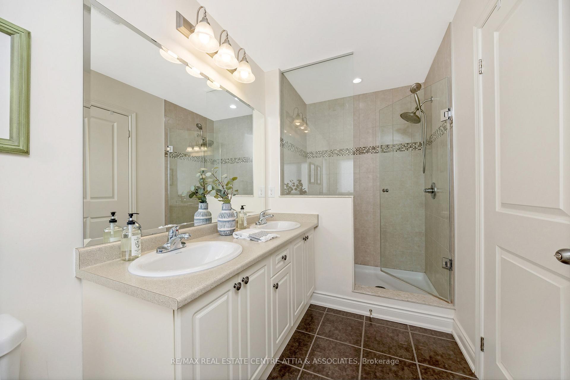 Photo 67 of 104 Narbonne Crescent, Hamilton, Stoney Creek Mountain — HOMEH