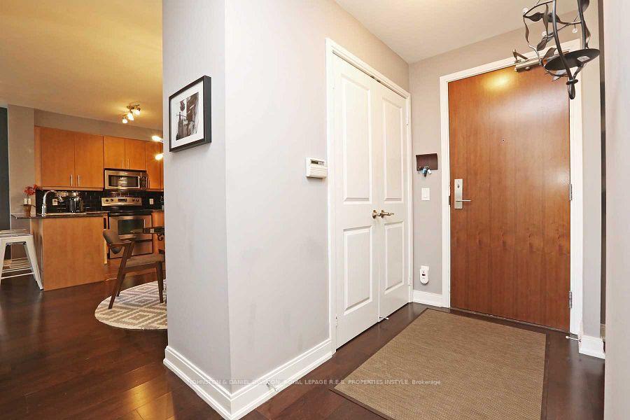Front of Unit 401, 88 Broadway Avenue