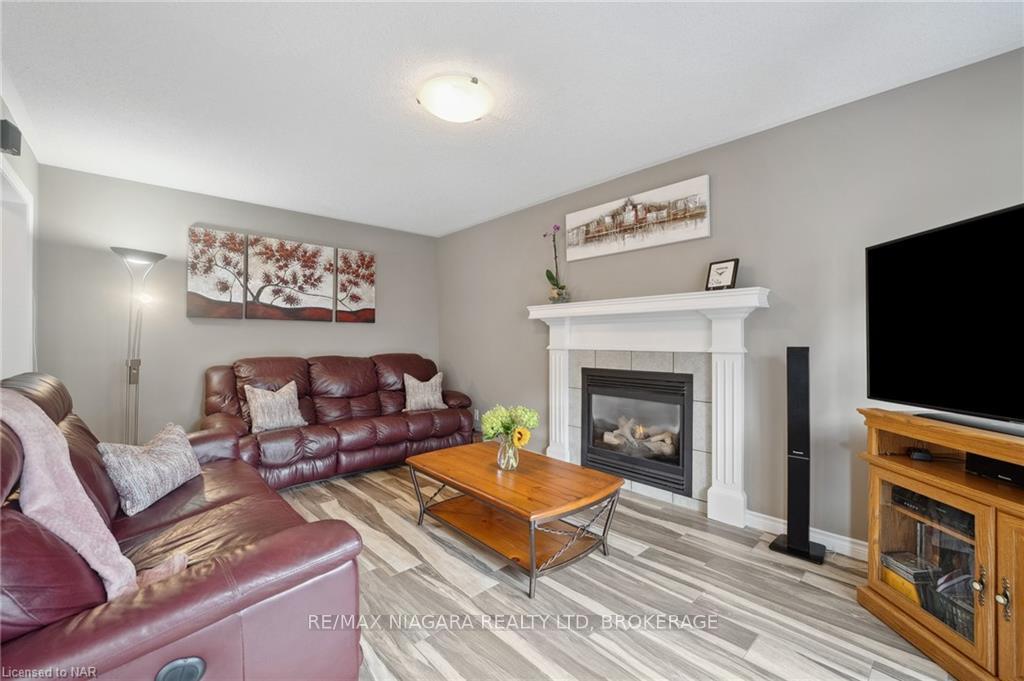 Photo 10 of 31 Graves Crescent, St. Catharines, Rykert/Vansickle — HOMEH