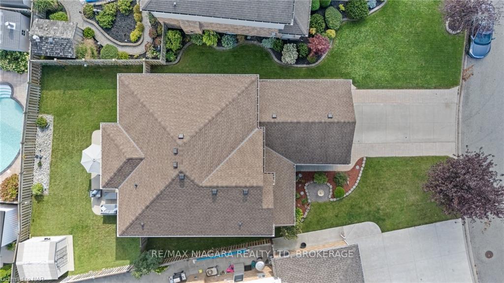 Photo 40 of 31 Graves Crescent, St. Catharines, Rykert/Vansickle — HOMEH