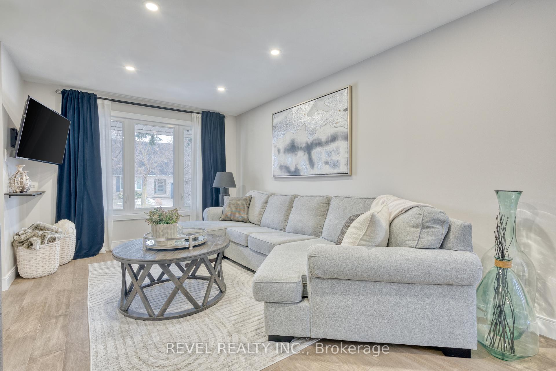 Photo 10 of 5 Ventura Drive, Hamilton, Stoney Creek Mountain — HOMEH