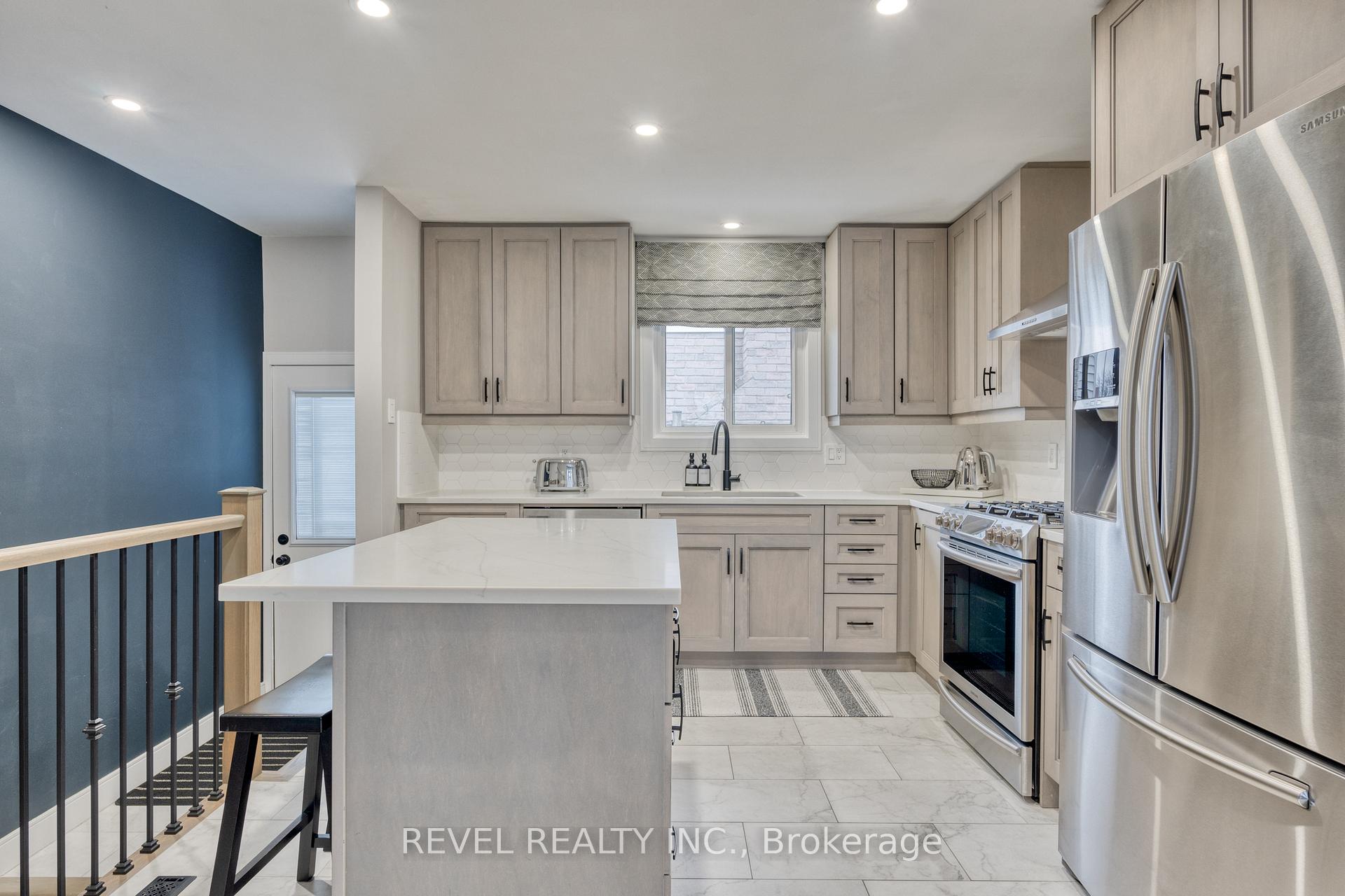 Photo 14 of 5 Ventura Drive, Hamilton, Stoney Creek Mountain — HOMEH