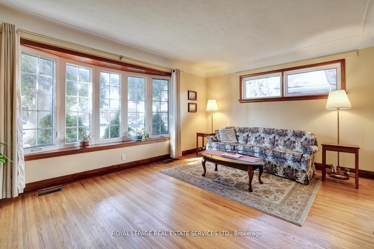 Photo 25 of 167 West 18th Street, Hamilton, Buchanan — HOMEH