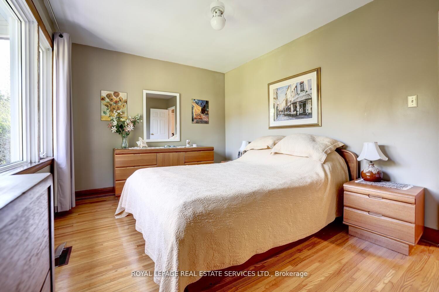 Photo 33 of 167 West 18th Street, Hamilton, Buchanan — HOMEH
