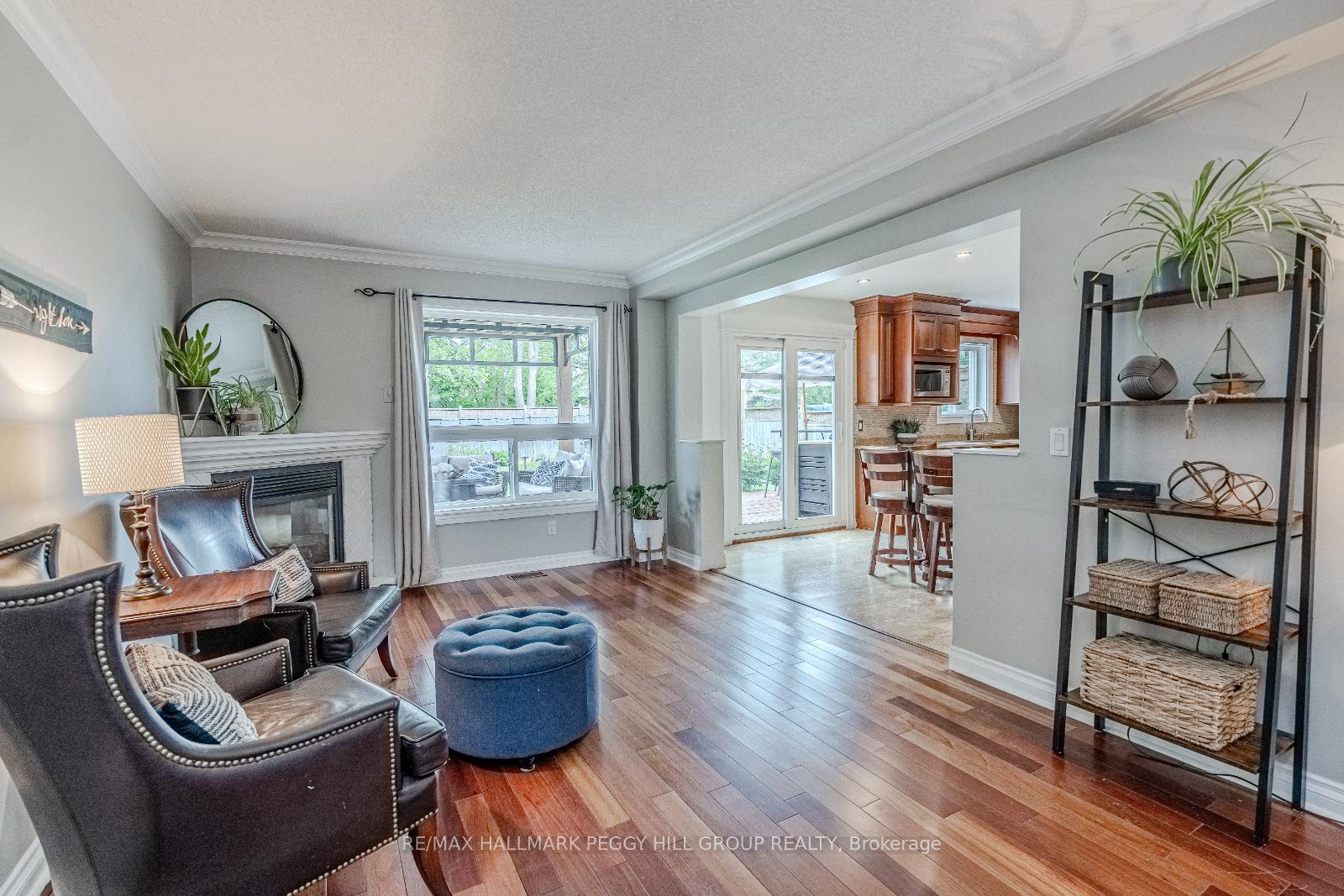 Photo 4 of 70 Girdwood Drive, Barrie, Holly — HOMEH