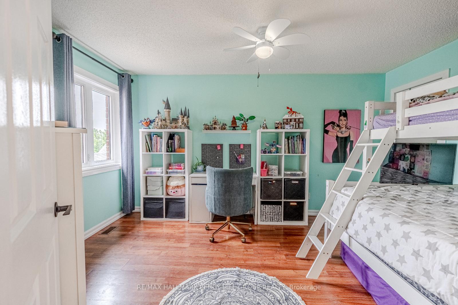 Photo 12 of 70 Girdwood Drive, Barrie, Holly — HOMEH