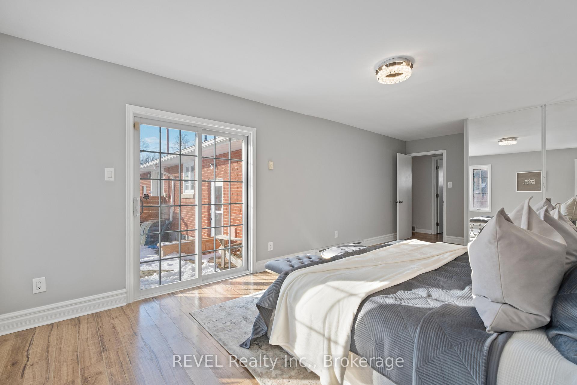 Photo 15 of 4 Lochinvar Drive, St. Catharines, Glendale/Glenridge — HOMEH