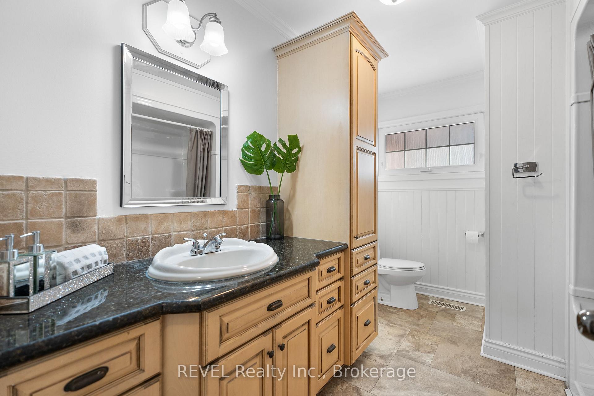 Photo 17 of 4 Lochinvar Drive, St. Catharines, Glendale/Glenridge — HOMEH