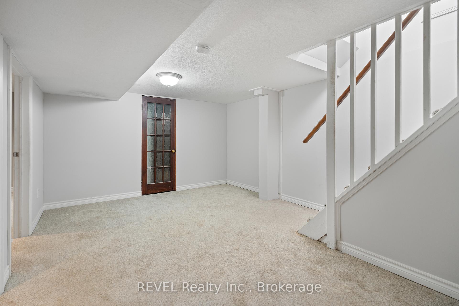Photo 21 of 4 Lochinvar Drive, St. Catharines, Glendale/Glenridge — HOMEH