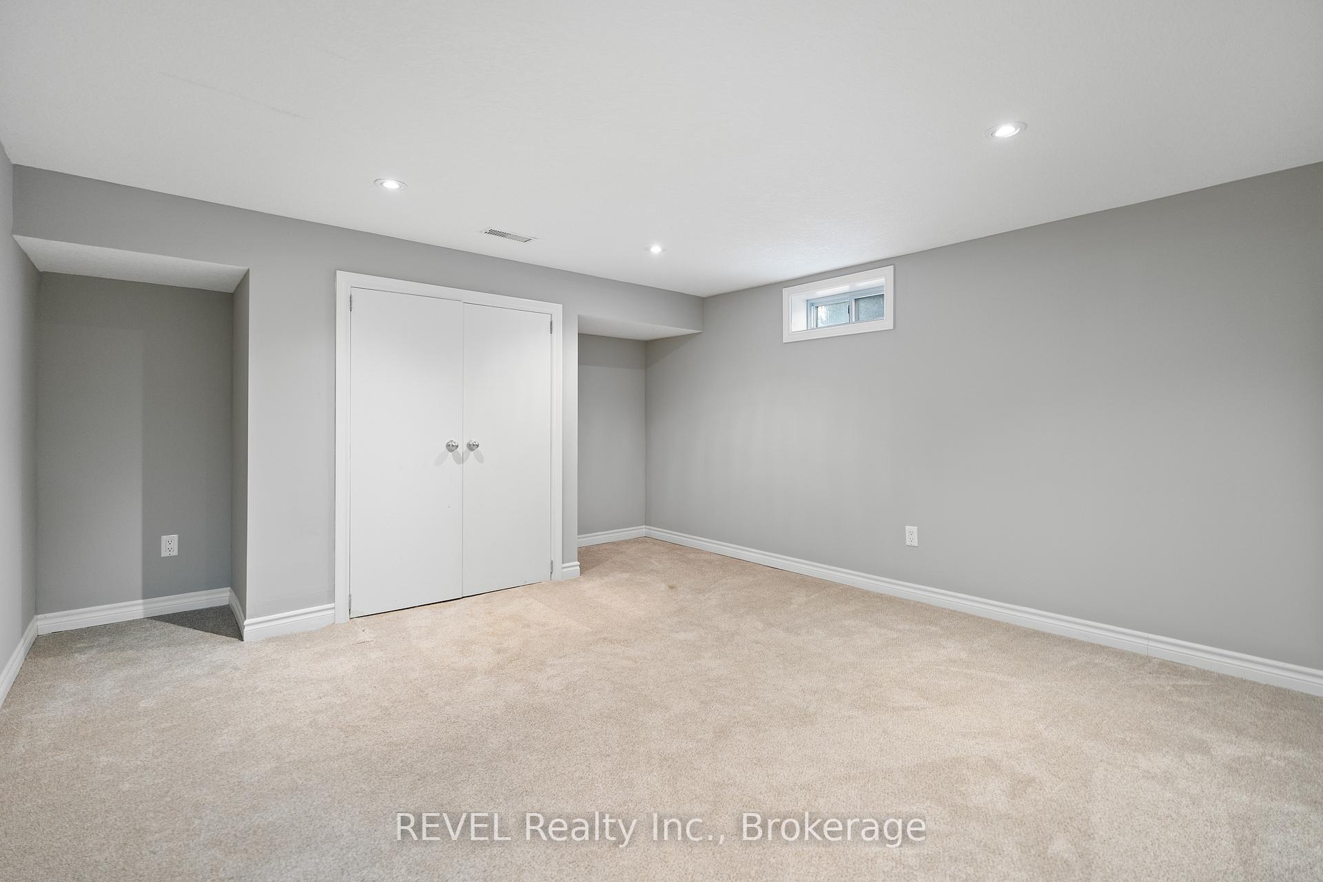 Photo 24 of 4 Lochinvar Drive, St. Catharines, Glendale/Glenridge — HOMEH