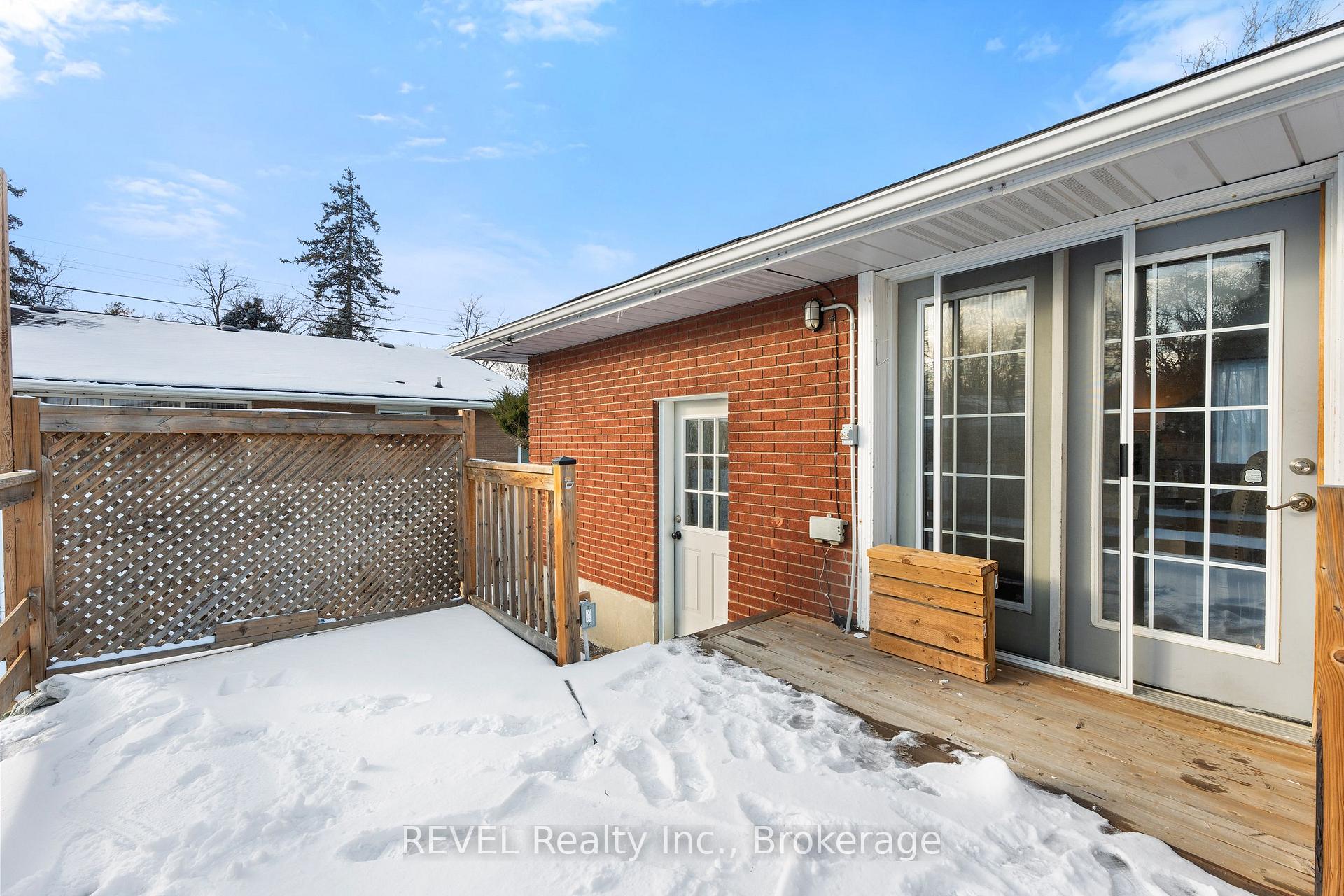 Photo 33 of 4 Lochinvar Drive, St. Catharines, Glendale/Glenridge — HOMEH