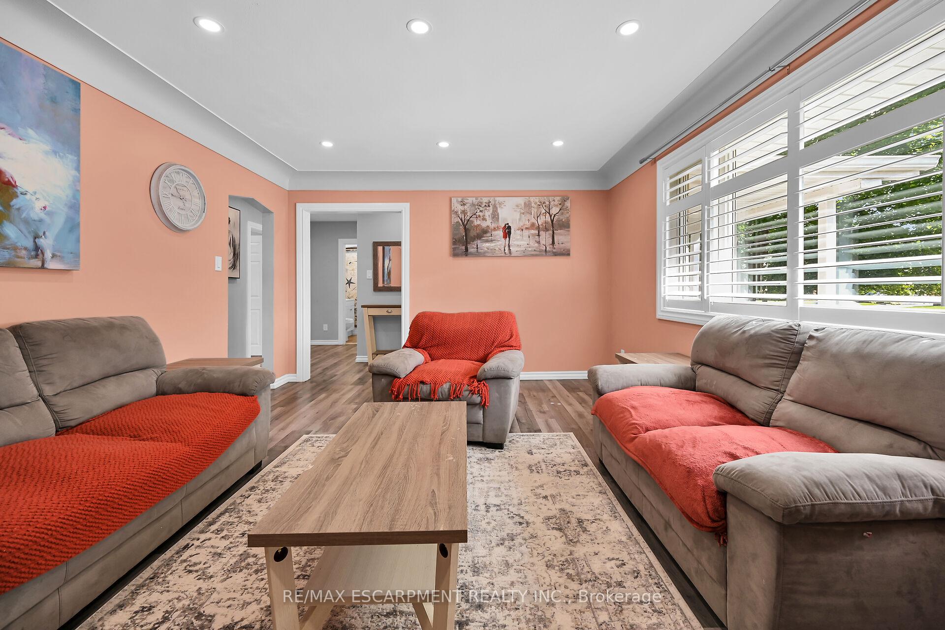 Photo 10 of 221 Gray Road, Hamilton, Stoney Creek — HOMEH
