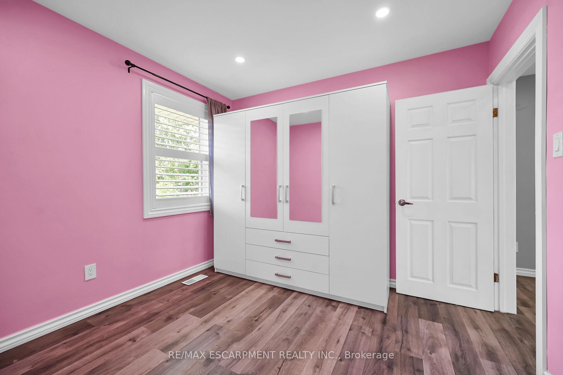 Photo 22 of 221 Gray Road, Hamilton, Stoney Creek — HOMEH