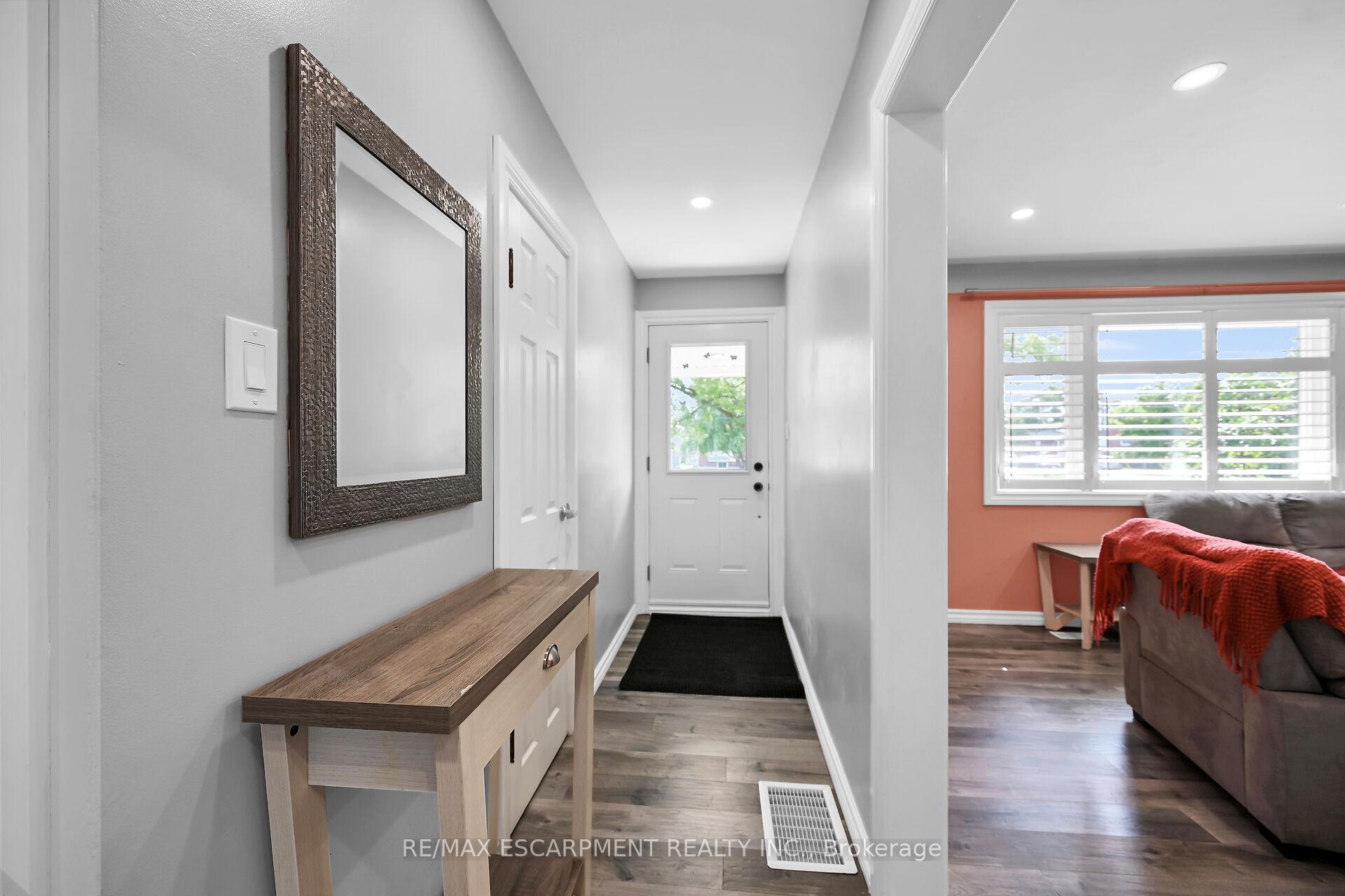 Photo 24 of 221 Gray Road, Hamilton, Stoney Creek — HOMEH