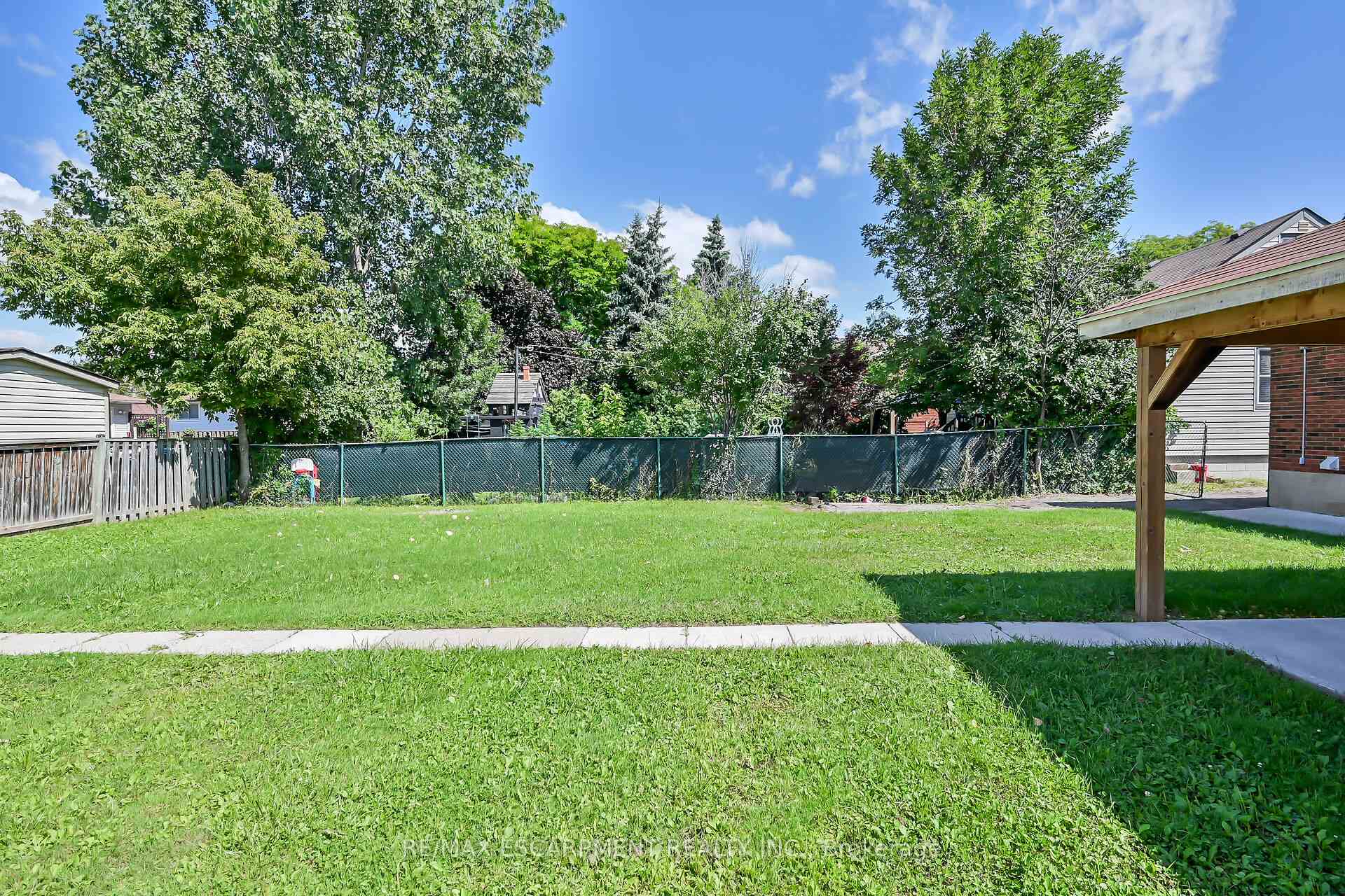 Photo 40 of 221 Gray Road, Hamilton, Stoney Creek — HOMEH