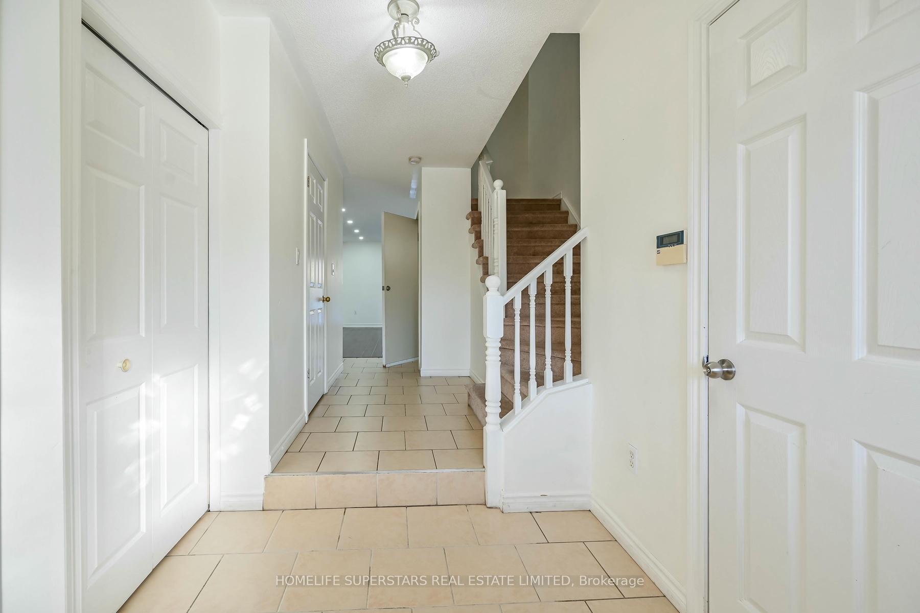 Photo 36 of 59 Kendrick Court, Hamilton, Ancaster — HOMEH