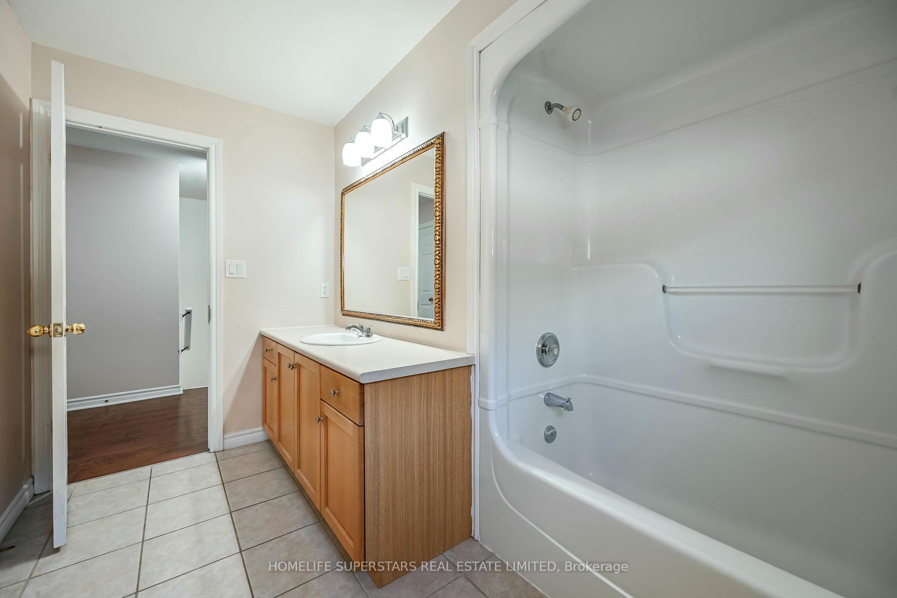 Photo 46 of 59 Kendrick Court, Hamilton, Ancaster — HOMEH