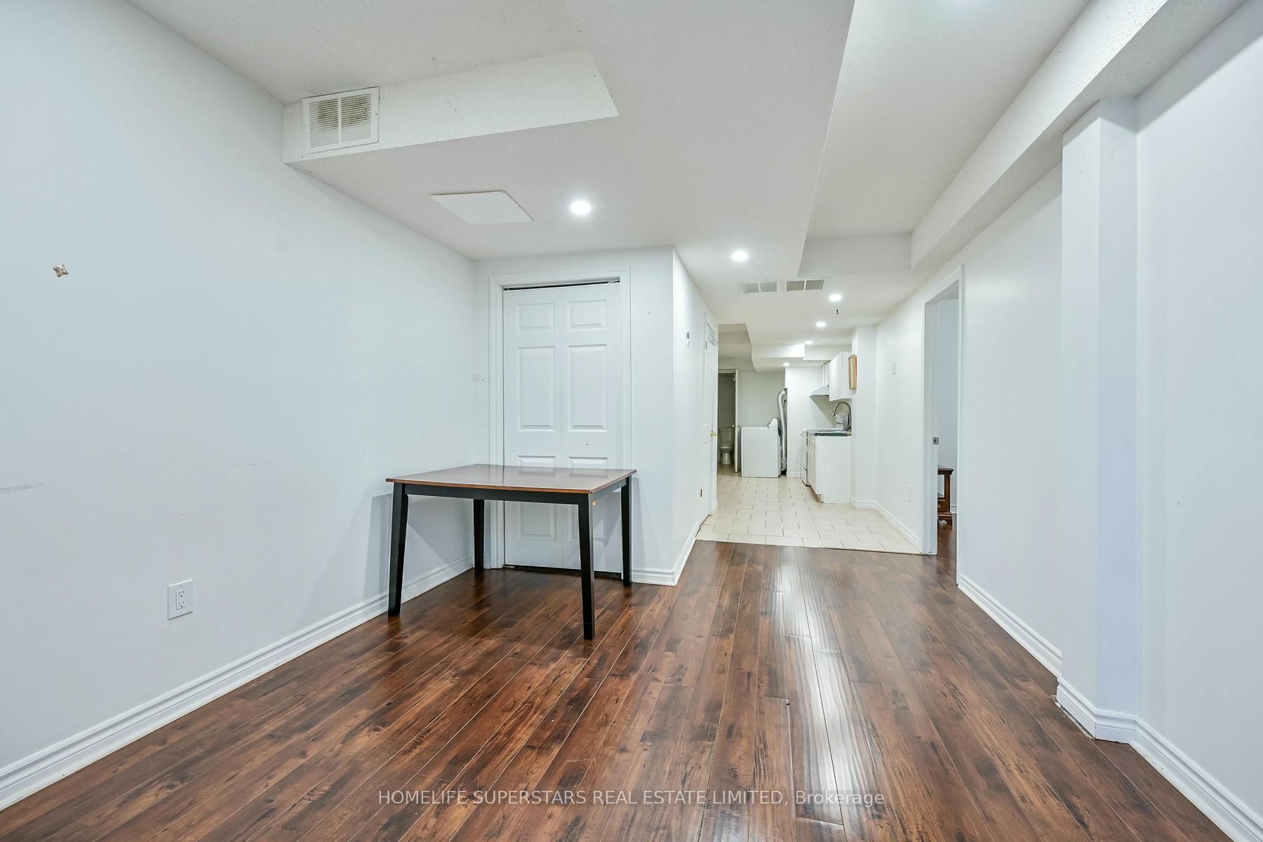 Photo 52 of 59 Kendrick Court, Hamilton, Ancaster — HOMEH
