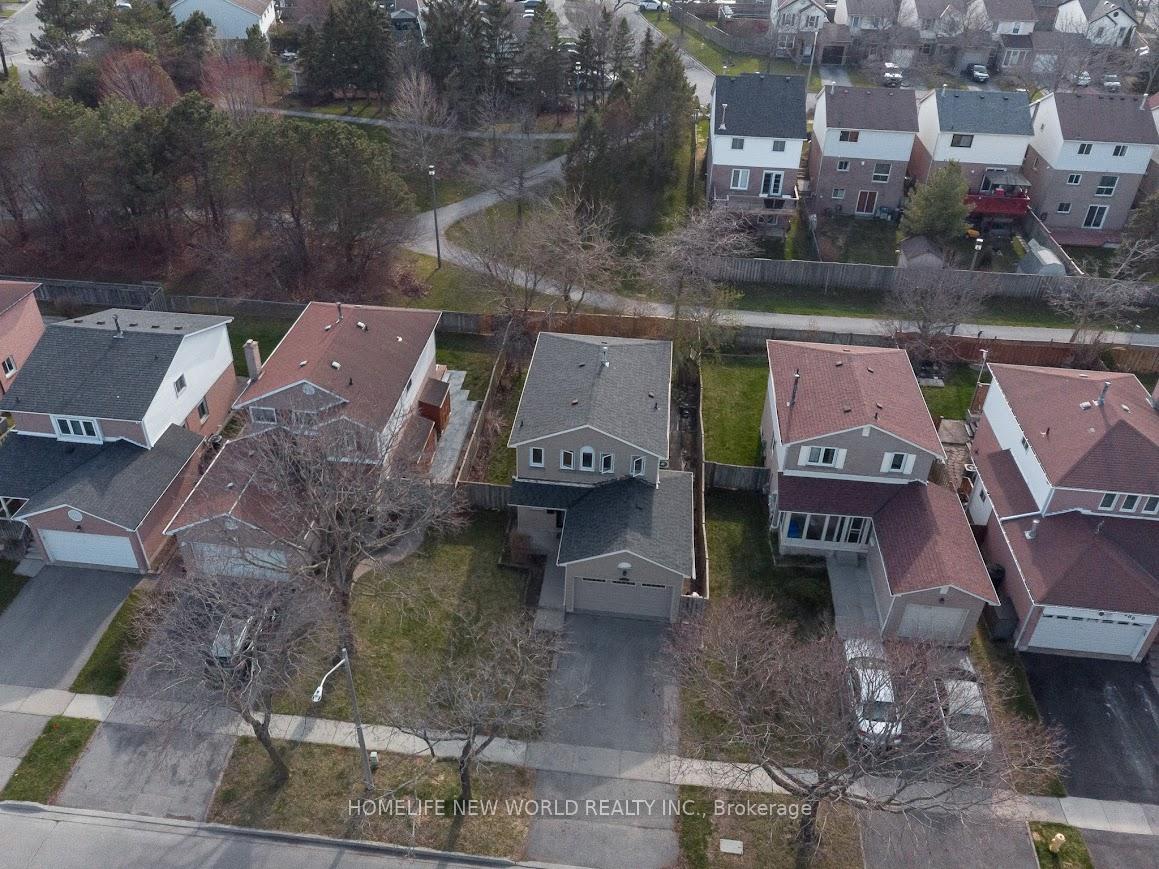 Photo 4 of 212 Rands Road W, Ajax, South West — HOMEH