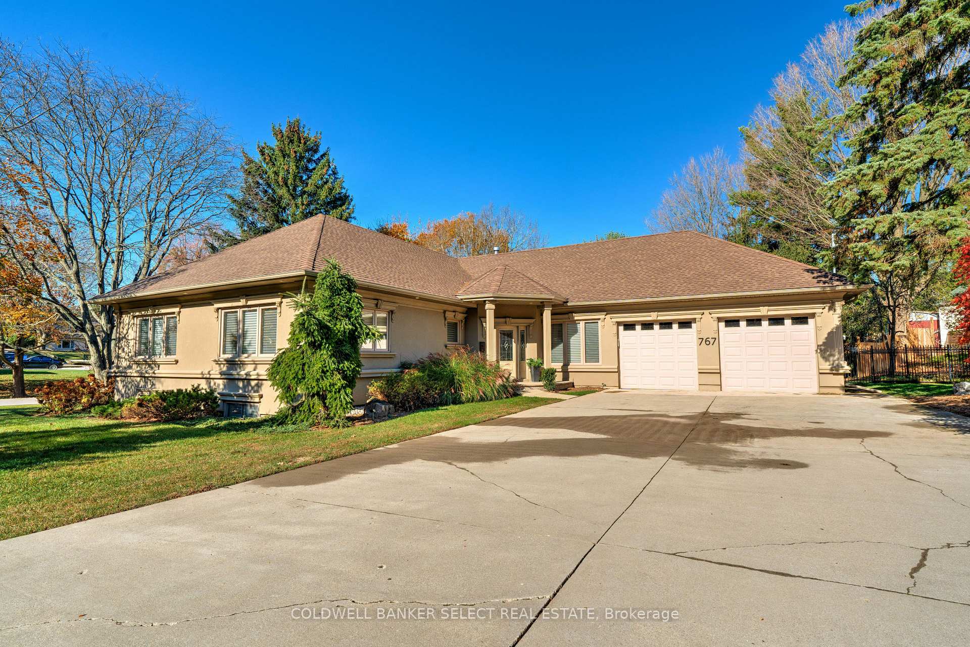 Photo 2 of 767 Alexander Road, Hamilton, Ancaster — HOMEH