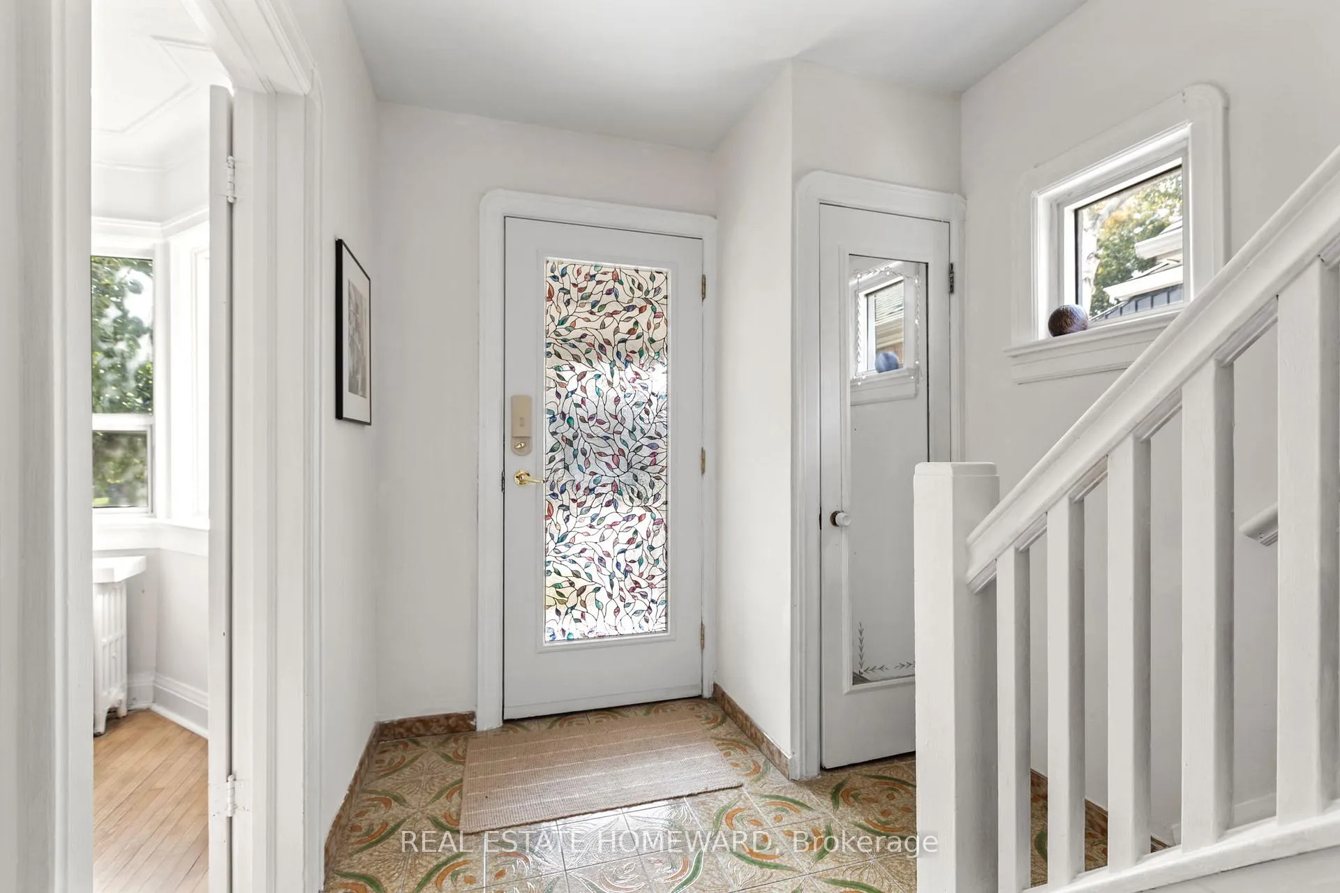 Photo 4 of 86 Floyd Avenue, Toronto, Broadview North — HOMEH