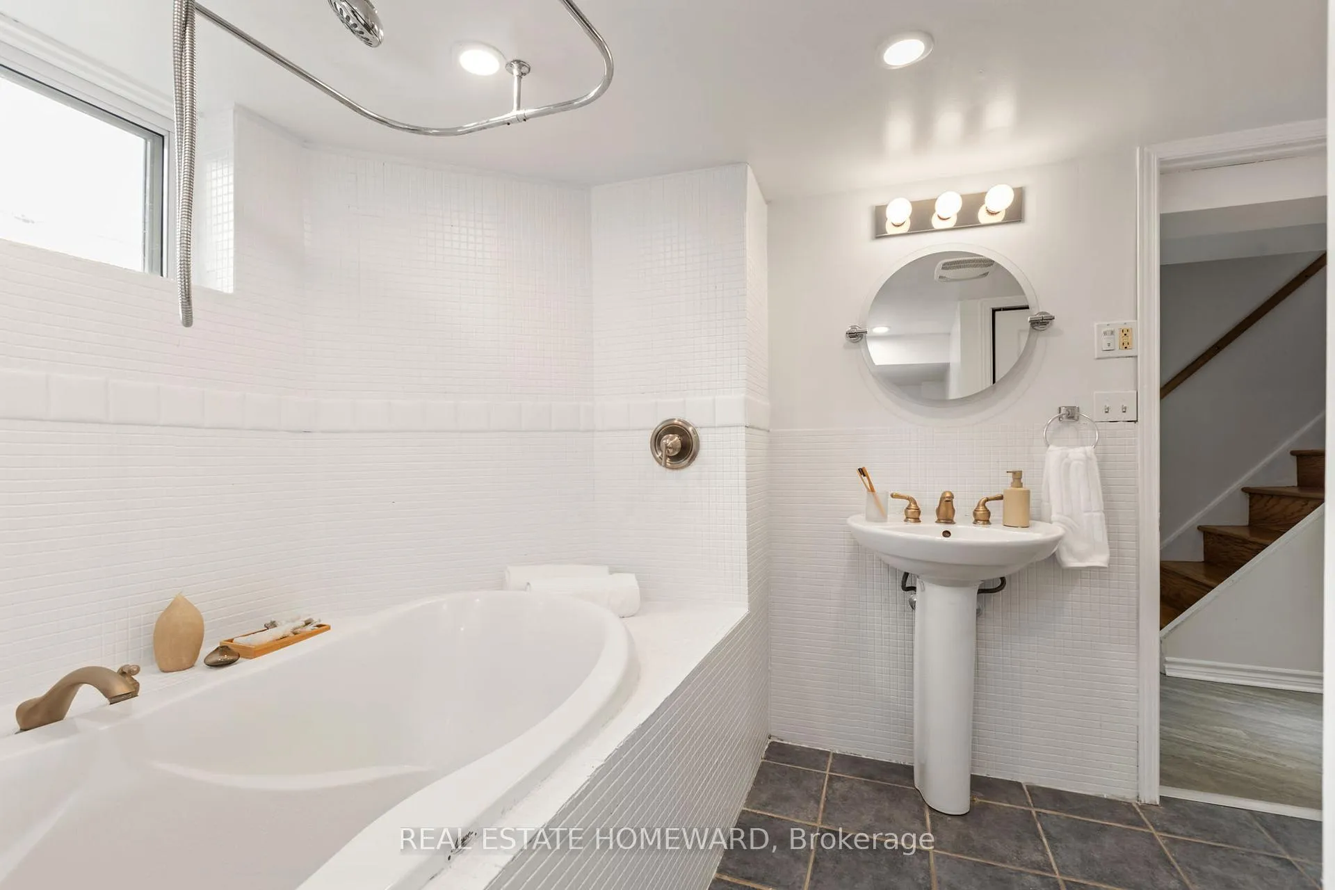 Photo 23 of 86 Floyd Avenue, Toronto, Broadview North — HOMEH