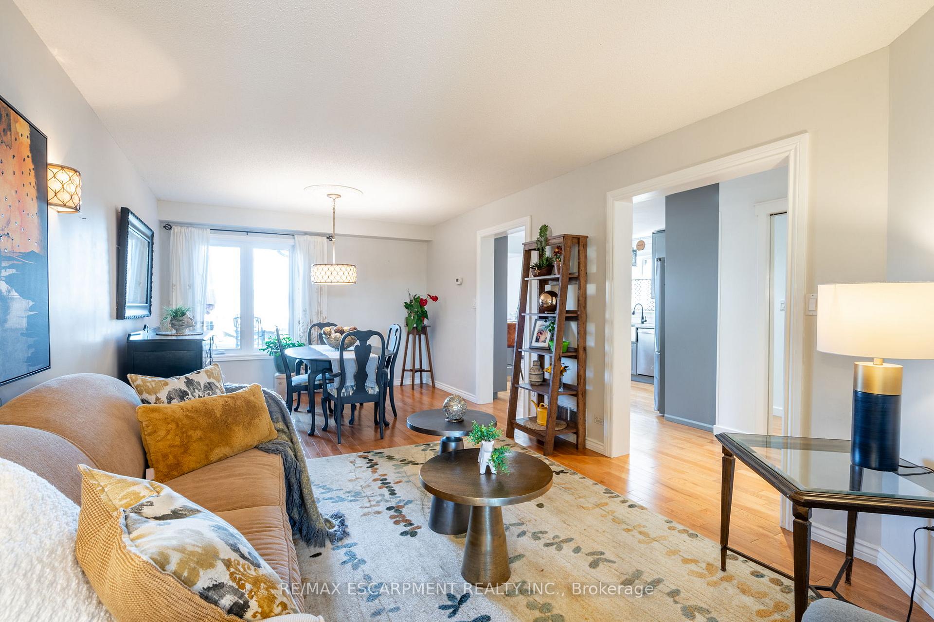 Photo 8 of 138 Beaverbrook Avenue, Hamilton, Broughton — HOMEH