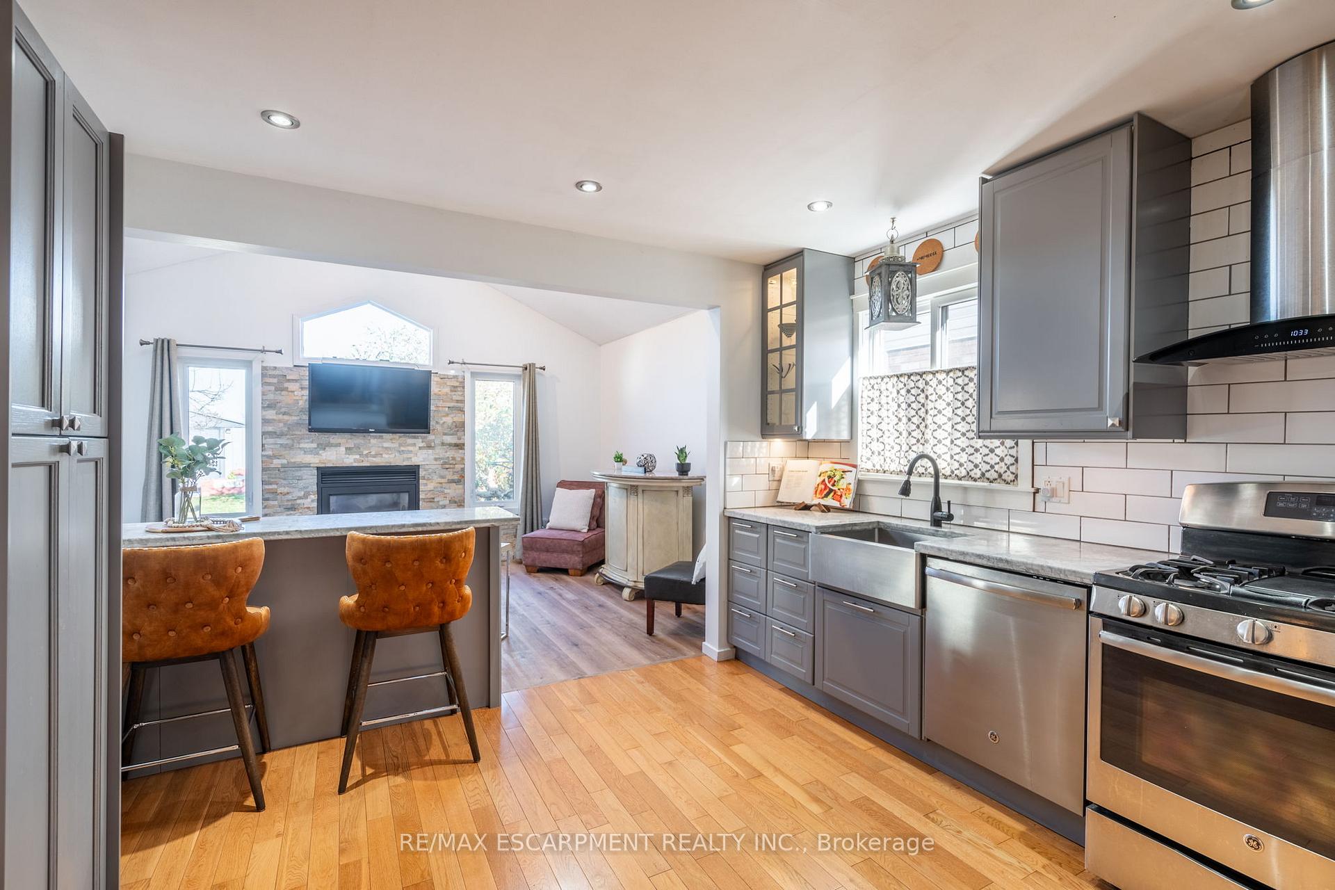 Photo 13 of 138 Beaverbrook Avenue, Hamilton, Broughton — HOMEH