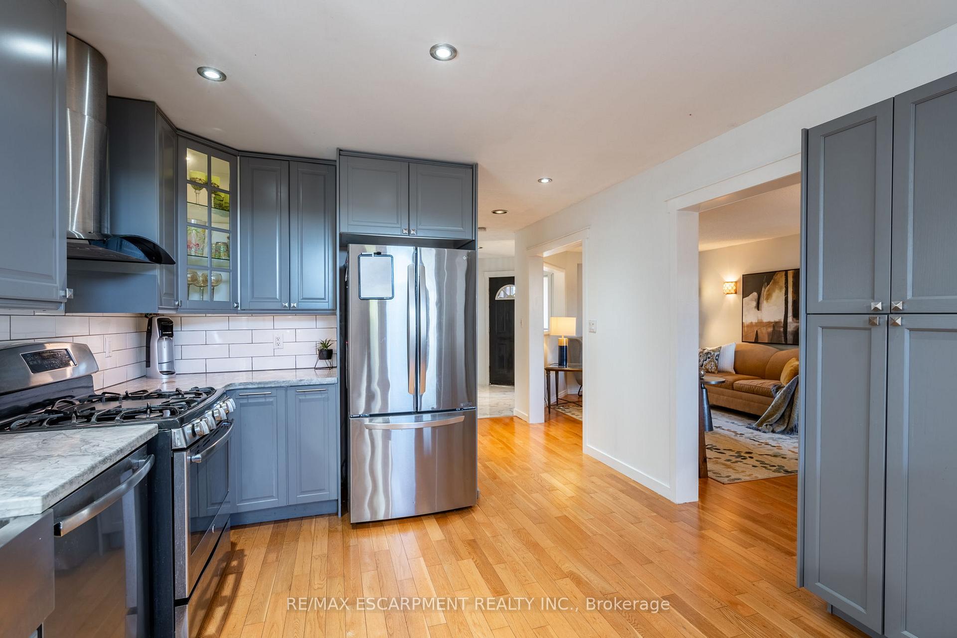 Photo 15 of 138 Beaverbrook Avenue, Hamilton, Broughton — HOMEH