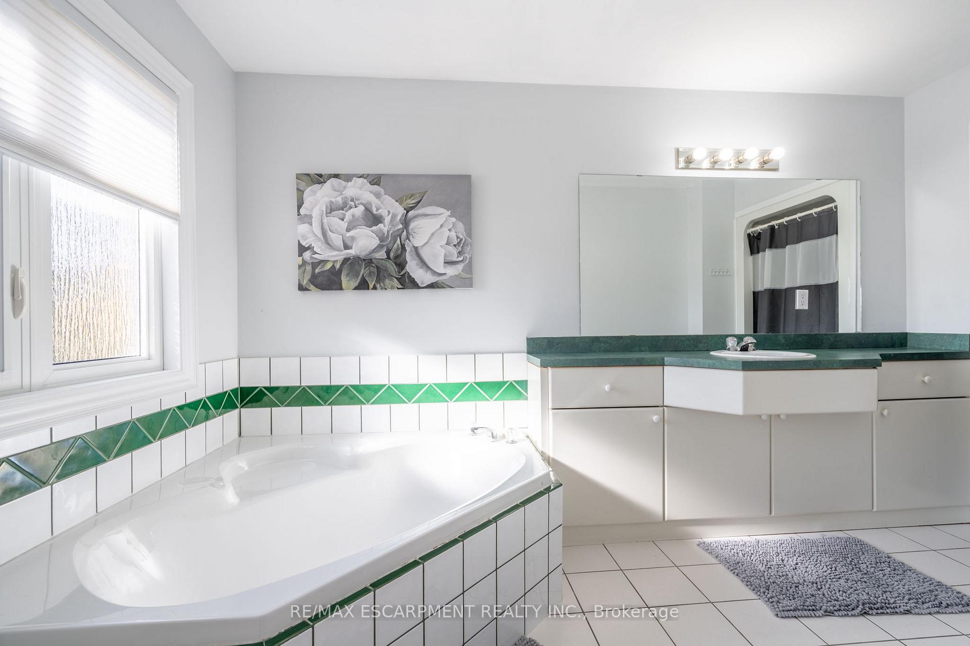 Photo 28 of 138 Beaverbrook Avenue, Hamilton, Broughton — HOMEH