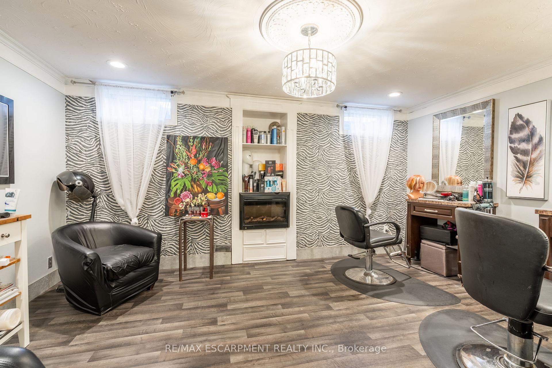 Photo 32 of 138 Beaverbrook Avenue, Hamilton, Broughton — HOMEH