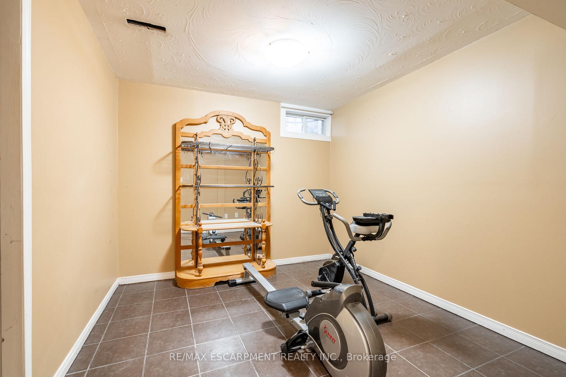 Photo 36 of 138 Beaverbrook Avenue, Hamilton, Broughton — HOMEH