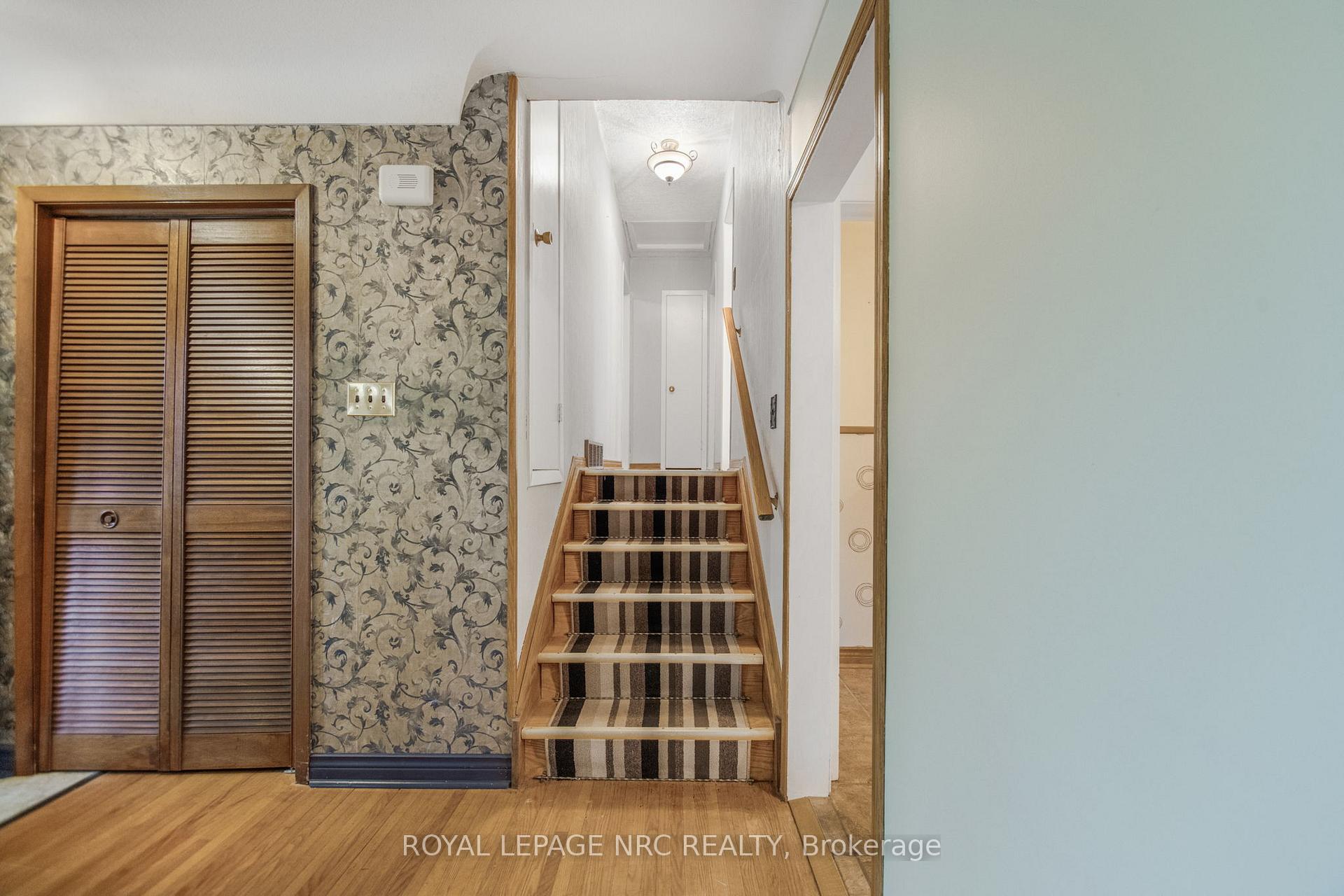 Photo 15 of 22 Rosemount Avenue, St. Catharines, Vine/Linwell — HOMEH